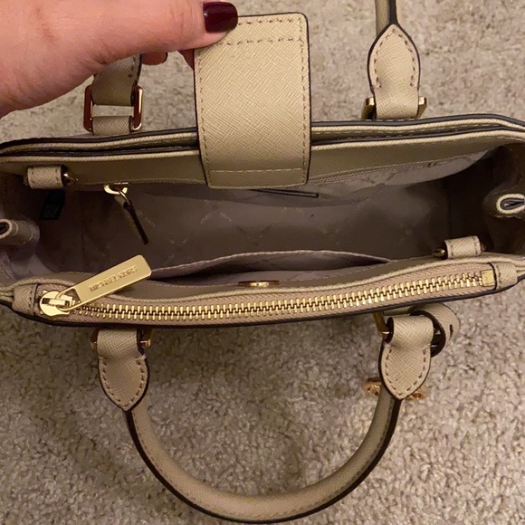 Michael Kors bags - Picture 4 of 5